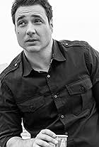 Foto de Adam Ferrara pareja de Alex Tyler