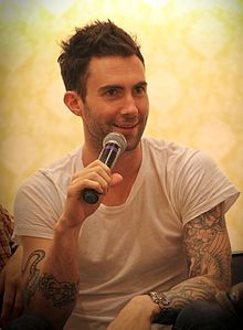 Foto de Adam Levine pareja de Behati Prinsloo