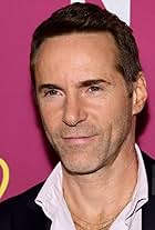 Foto de Alessandro Nivola pareja de Emily Mortimer
