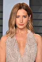 Foto de Ashley Tisdale pareja de Christopher French