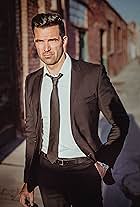 Foto de Benjamin Ayres pareja de Erin Ayres