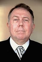 Foto de Benton Jennings pareja de Julia Elizabeth Carter