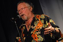 Foto de Bill Oddie pareja de Laura Beaumont