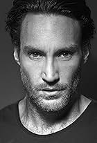 Foto de Callan Mulvey pareja de Rachel Thomas