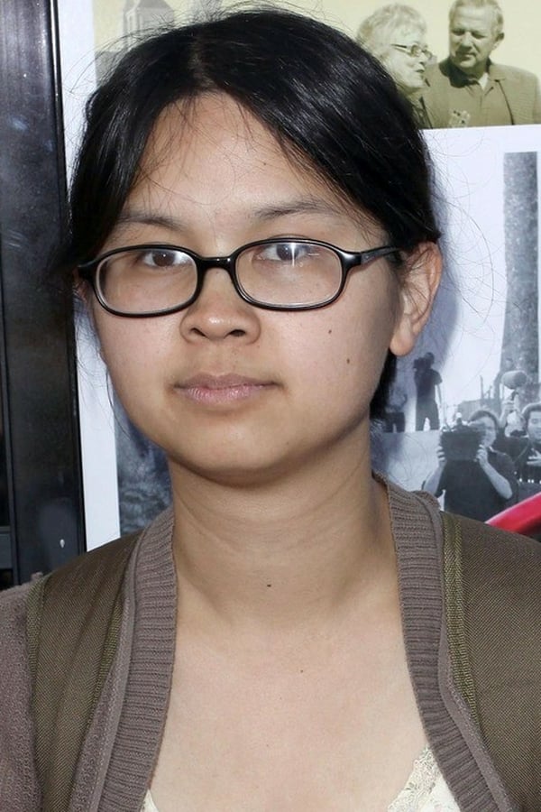 Foto de Charlyne Yi pareja de Jet Elfman