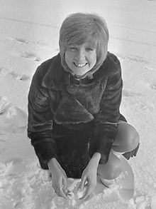 Foto de Cilla Black pareja de Bobby Willis