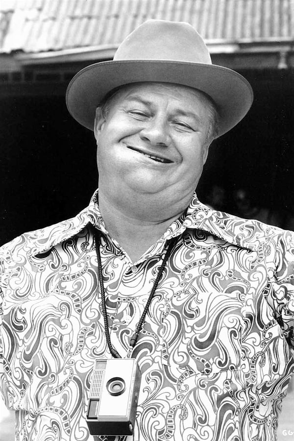 Foto de Clifton James pareja de Laurie Harper