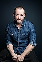 Foto de Corbin Allred pareja de McKenzie Marshall