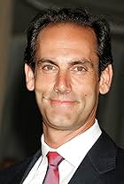 Foto de Damian Young pareja de Welker White