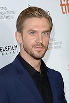 Foto de Dan Stevens pareja de Susie Harriet