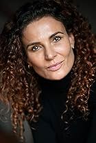 Foto de Danielle Cormack pareja de Pana Hema Taylor
