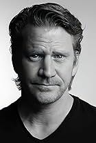 Foto de Dash Mihok pareja de Valeria Mason