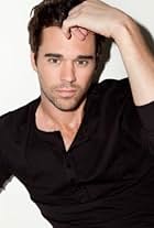 Foto de David Walton pareja de Majandra Delfino