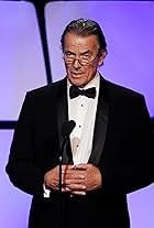 Foto de Eric Braeden pareja de Dale Russell