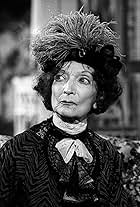 Foto de Estelle Winwood pareja de Francis Barlow Bradley