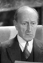 Foto de Etienne Girardot pareja de Dr. Violetta Shelton