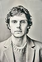Foto de la celebrity Evan Peters