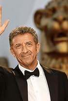 Foto de Ezio Greggio pareja de Isabel Bengonchea