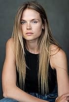 Foto de Gabriella Wilde pareja de Alan Pownall