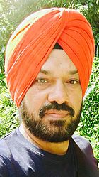 Foto de Gurpreet Ghuggi pareja de Kuljeet Kaur