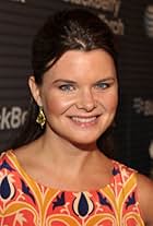 Foto de Heather Tom pareja de James Achor