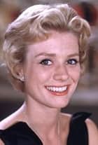 Foto de Inger Stevens pareja de Ike Jones