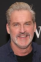 Foto de James Colby pareja de Alyssa Bresnahan