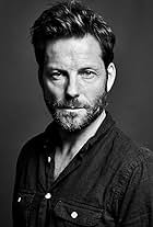 Foto de Jamie Bamber pareja de Kerry Norton