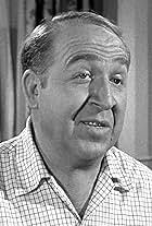 Foto de Jesse White pareja de Celia Cohn