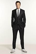 Foto de Joel McHale pareja de Sarah Williams