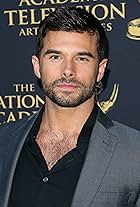 Foto de Josh Swickard pareja de Lauren Swickard