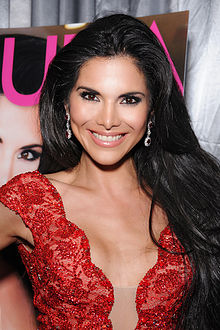 Foto de Joyce Giraud pareja de Michael Ohoven