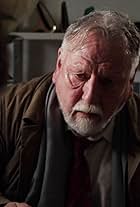 Foto de Kenneth Cranham pareja de Fiona Victory