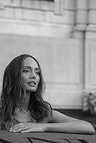 Foto de Laura Haddock pareja de Sam Claflin
