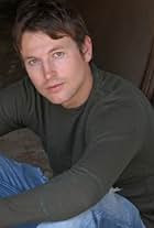 Foto de Leigh Whannell pareja de Corbett Tuck