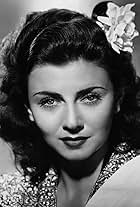 Foto de Lenore Aubert pareja de Milton Greene