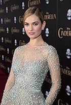Foto de la celebrity Lily James