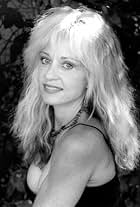 Foto de Linnea Quigley pareja de Steve Johnson