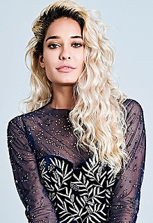 Foto de Lisa Haydon pareja de Dino Lalvani