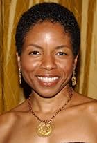 Foto de LisaGay Hamilton pareja de Robin D.G. Kelley