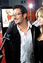 Foto de Luke Greenfield pareja de Sarah Baldwin