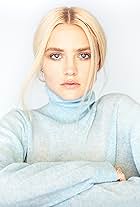 Foto de la celebrity Maddie Hasson