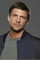 Foto de Marc Blucas pareja de Ryan Haddon