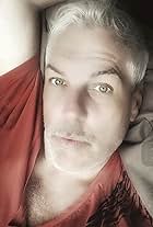 Foto de Michael Harkins pareja de Giovanni Lahara