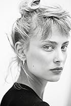 Foto de la celebrity Nora Arnezeder