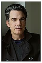 Foto de Peter Gallagher pareja de Paula Harwood