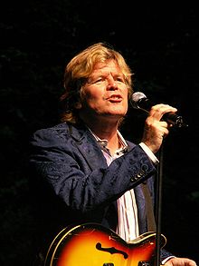 Foto de Peter Noone pareja de Mireille Strasser