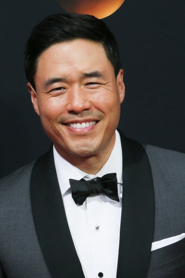 Foto de Randall Park pareja de Jae Suh Park