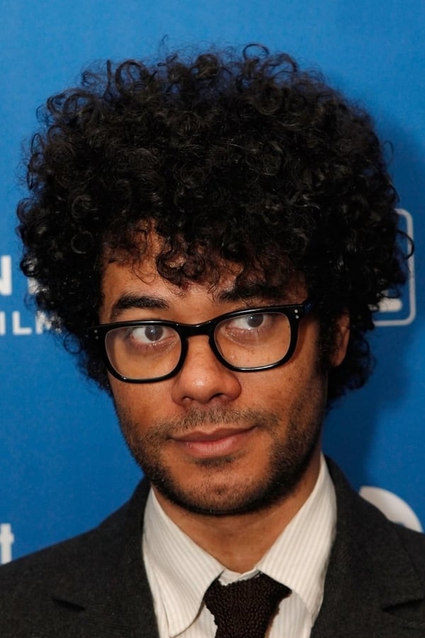 Foto de Richard Ayoade pareja de Lydia Fox