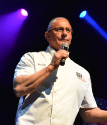 Foto de Robert Irvine pareja de Gail Kim